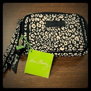 NWT vera bradley on the square wallet